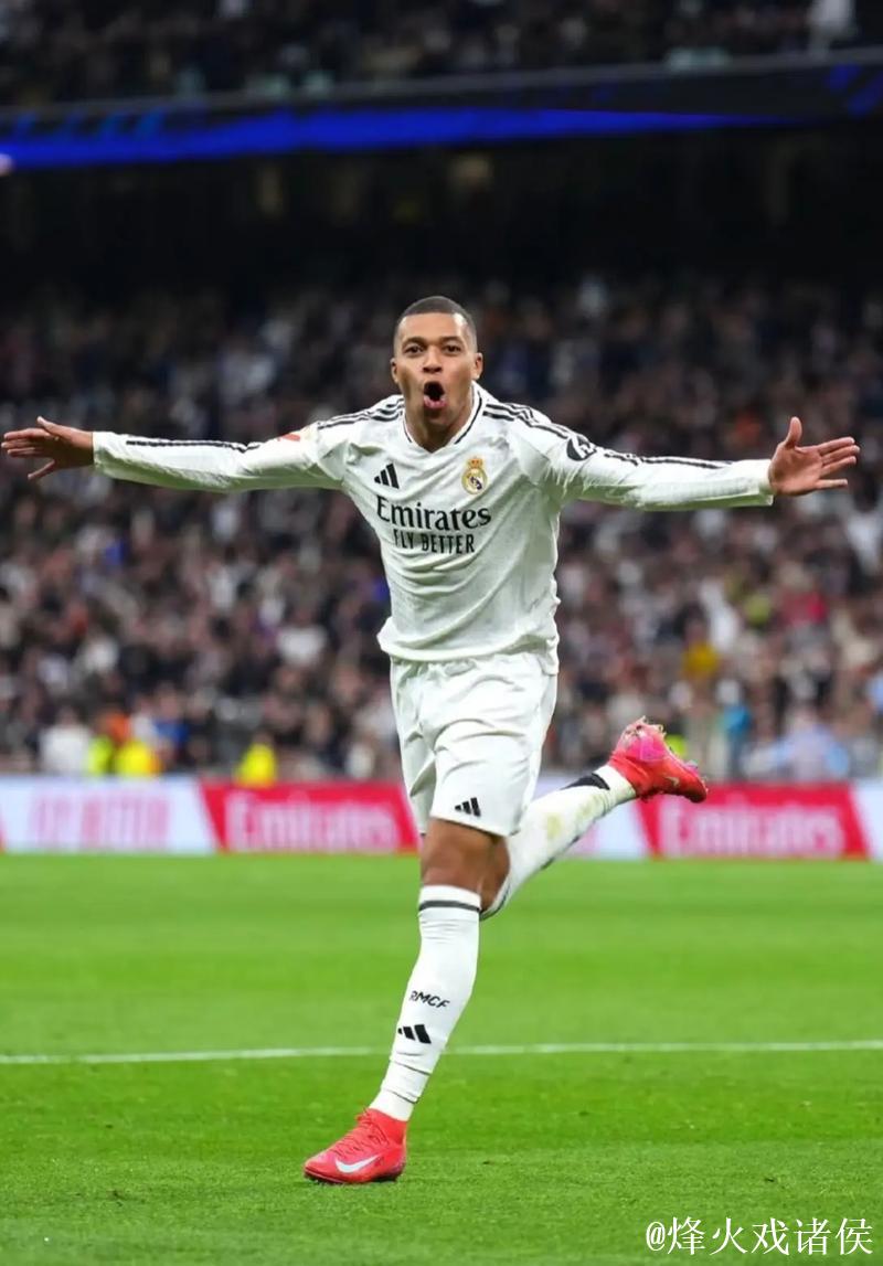 姆巴佩7分钟帽子戏法,逼近C罗梅西欧冠成就!皇马18 姆巴佩7分钟帽子戏法,逼近C罗梅西欧冠成就!皇马18